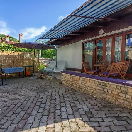 Enni Apartman Póla