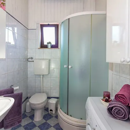 Enni Apartman Póla